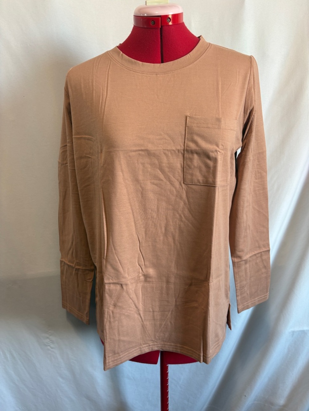 Women's Long-Sleeve Pocket Tee in Tan